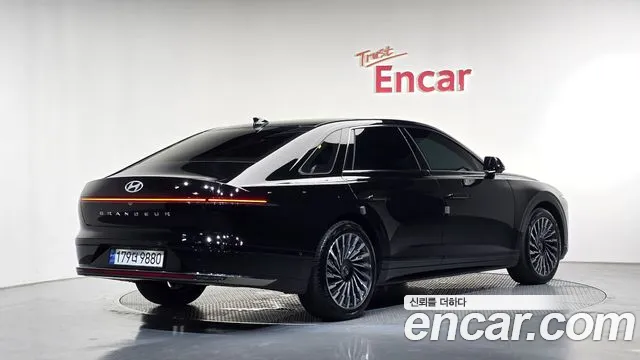 Hyundai Grandeur GN7 — Фото автомобиля 2