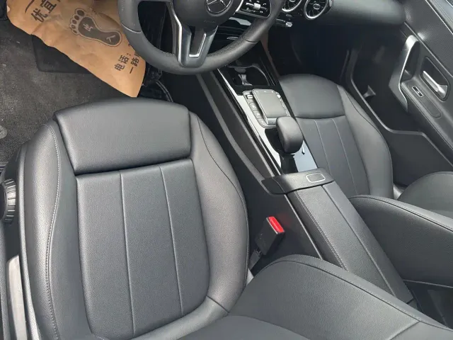 Mercedes-Benz A-Class — Фото автомобиля 4