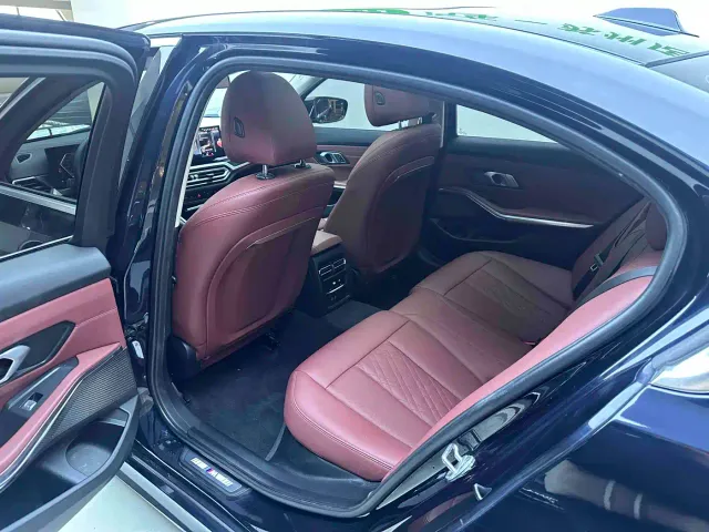 BMW 3 Series — Фото автомобиля 10