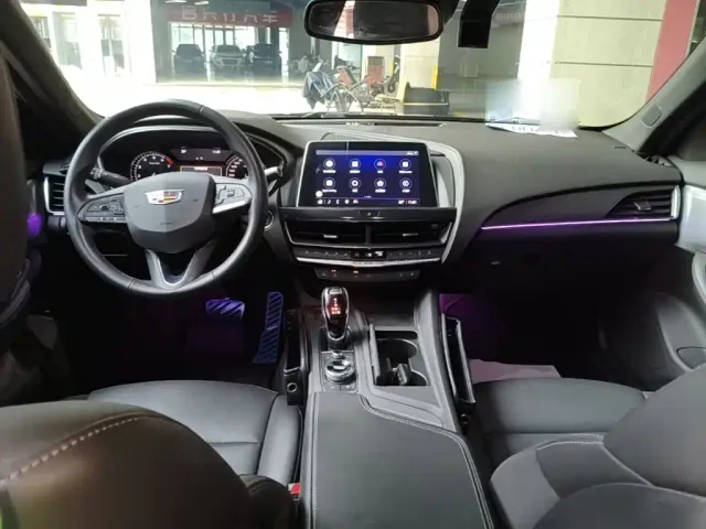 Cadillac CT5 — Фото автомобиля 9
