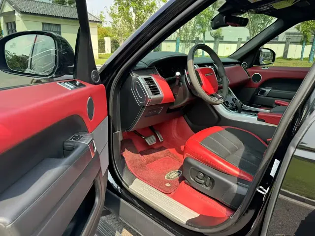 Land Rover Range Rover Sport — Фото автомобиля 5