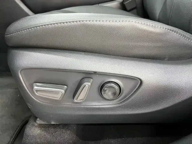 Toyota Highlander — Фото автомобиля 15