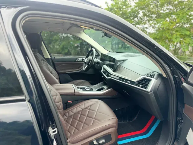 BMW X5 — Фото автомобиля 10