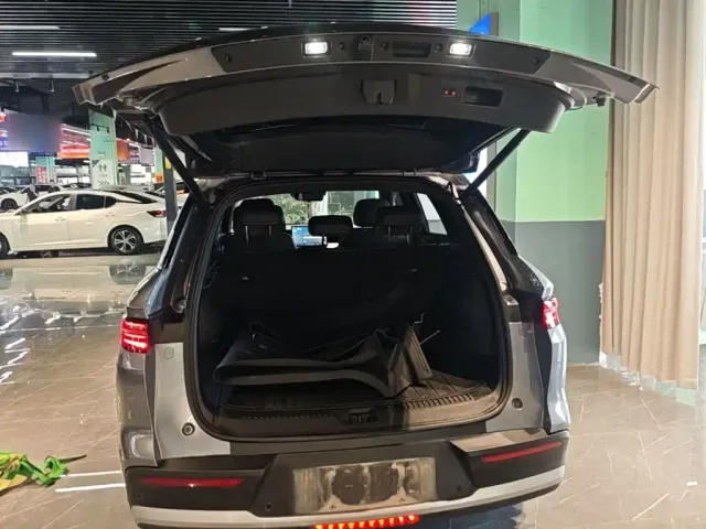 BYD Song Pro — Фото автомобиля 18