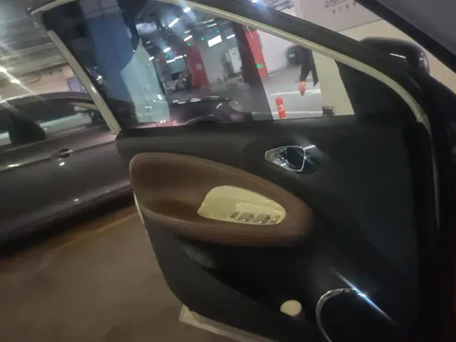 Wuling Bingo — Фото автомобиля 7
