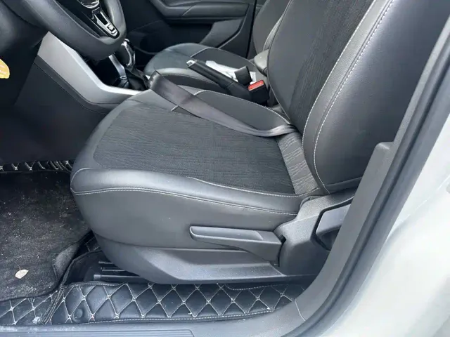 Volkswagen T-Cross — Фото автомобиля 9