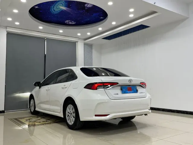 Toyota Corolla — Фото автомобиля 16
