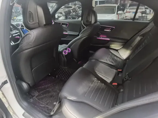 Mercedes-Benz C-Class — Фото автомобиля 12