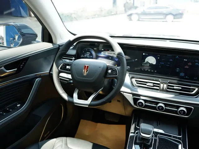 Hongqi HS5 — Фото автомобиля 13