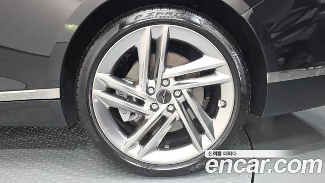 Genesis G80 RG3 — Фото автомобиля 6
