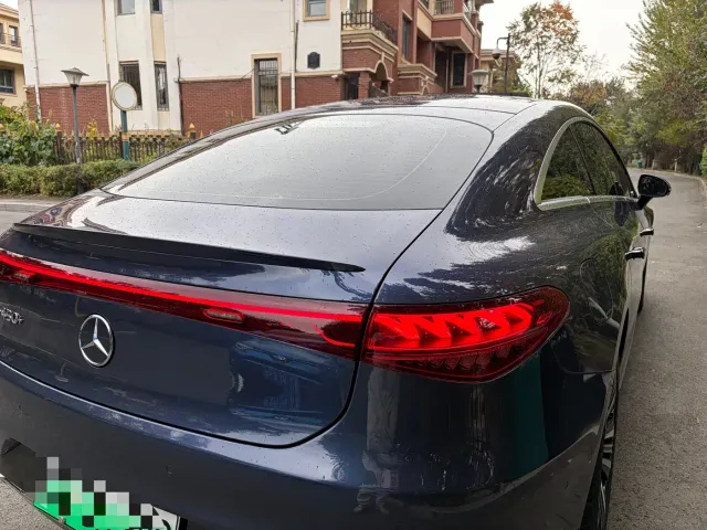 Mercedes-Benz EQS — Фото автомобиля 4