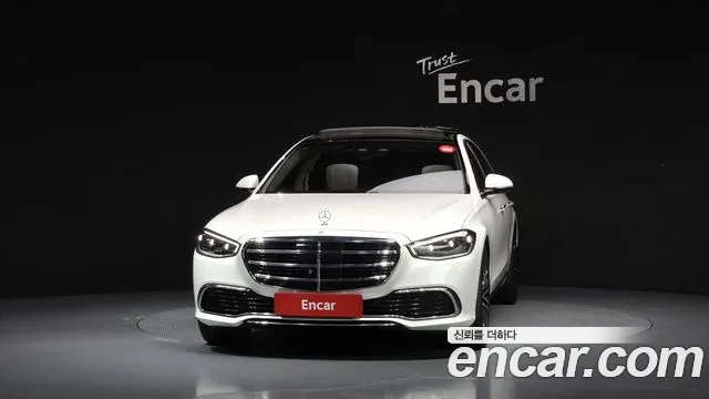 Mercedes-Benz S-Class — Фото автомобиля 3
