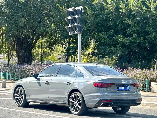 Audi A4L — Фото автомобиля 9
