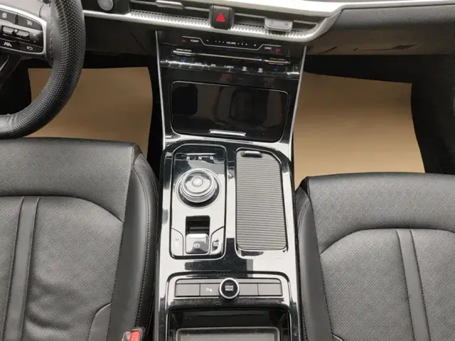 Kia K5 — Фото автомобиля 16