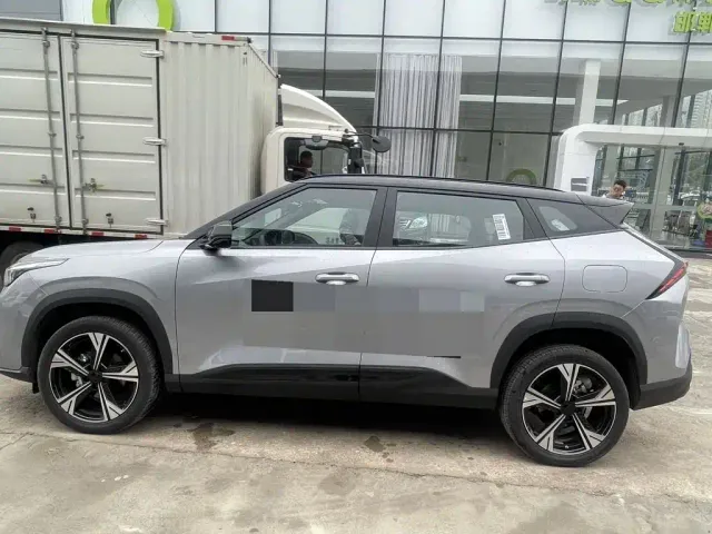 Geely Boyue — Фото автомобиля 6