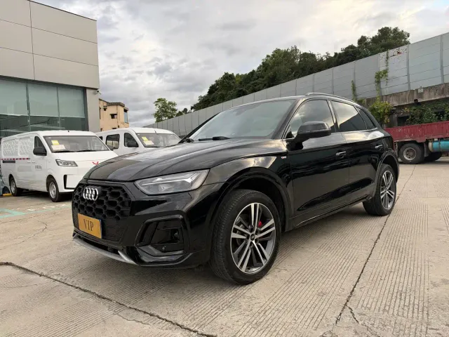 Фотография автомобиля — Audi Q5L