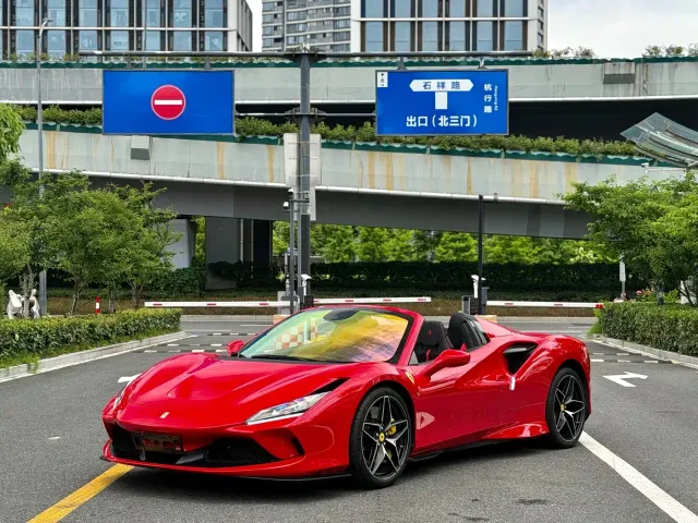 Ferrari F8 — Фото автомобиля 3