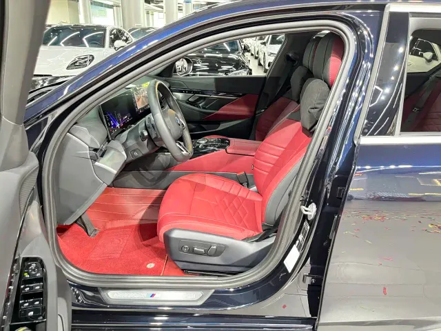 BMW 5 Series — Фото автомобиля 4