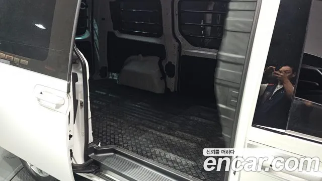 Hyundai Staria Staria Карго 3 места — Фото автомобиля 11