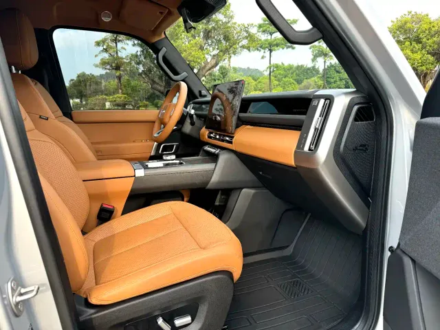 iCAR V27 — Фото автомобиля 8