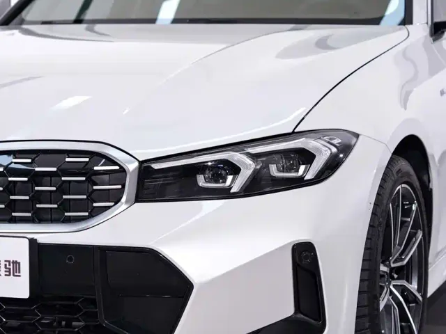 BMW 3 Series — Фото автомобиля 10