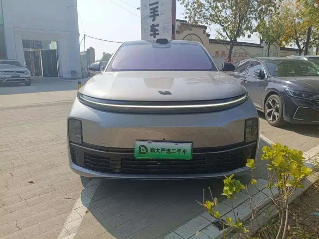 Li Auto L7 — Фото автомобиля 2