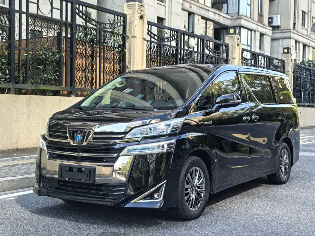 Фотография автомобиля — Toyota Vellfire