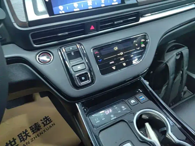 Honda Odyssey 2022 2.0L e:HEV Sharp·Enjoyment Edition — Фото автомобиля 13