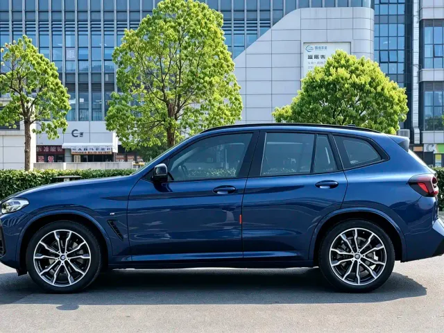 BMW BMW X3 2022 Facelift xDrive30i Leading M Shadow Edition — Фото автомобиля 8