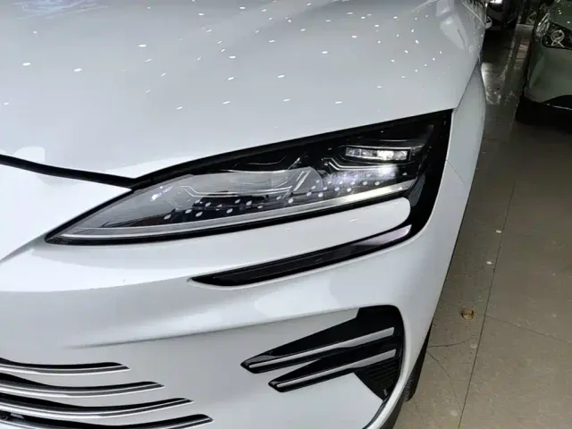 BYD Song PLUS — Фото автомобиля 23