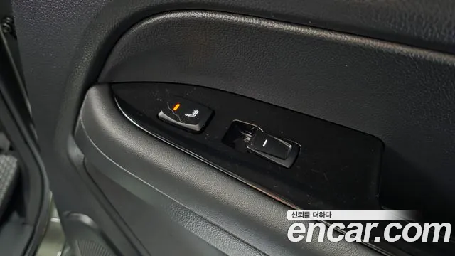 KG_Mobility_Ssangyong Rexton Новый Rexton Sport Дизель 2.2 4WD — Фото автомобиля 19