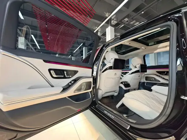 Mercedes-Benz Maybach S-Class — Фото автомобиля 17