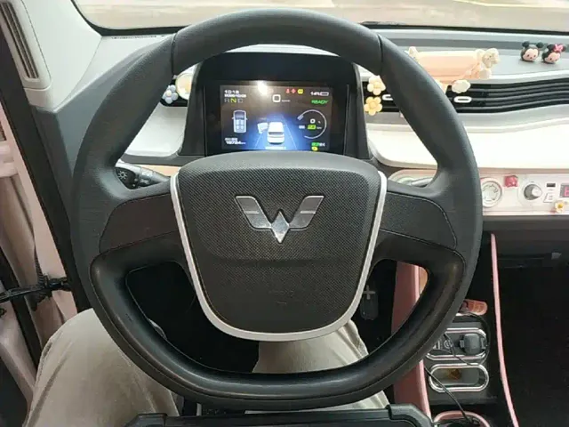 Wuling Hongguang Mini EV — Фото автомобиля 10