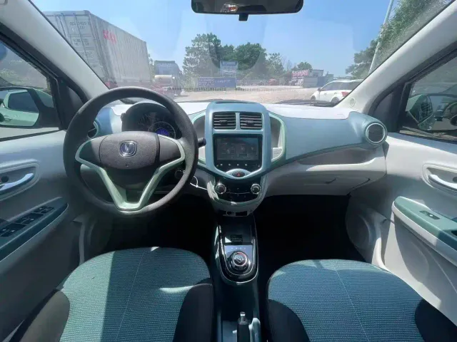 Changan Benben E-Star — Фото автомобиля 5