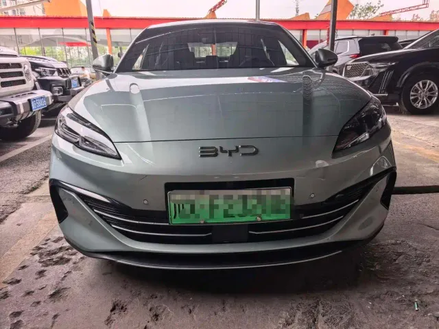 Фотография автомобиля — BYD Seal 06