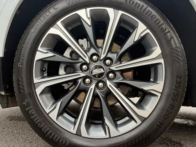 Cadillac XT5 — Фото автомобиля 15