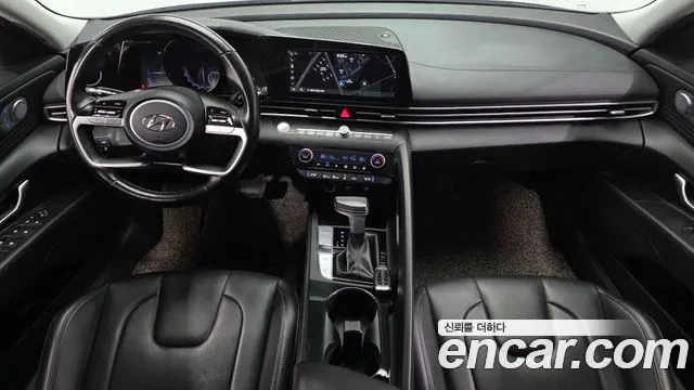 Hyundai Avante CN7 — Фото автомобиля 10