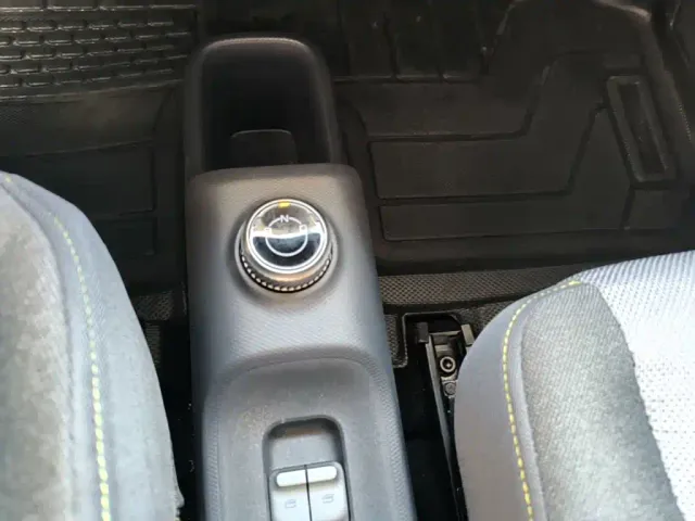 Wuling Zhiguang NEV — Фото автомобиля 13