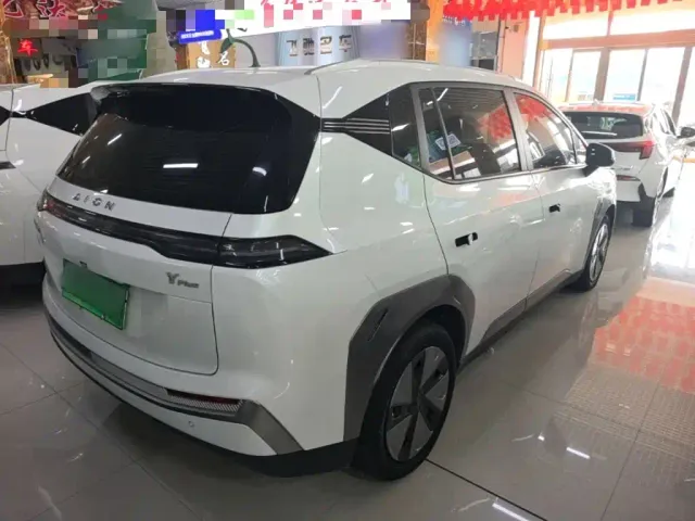 GAC Aion Y — Фото автомобиля 6