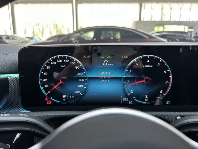 Mercedes-Benz A-Class — Фото автомобиля 21