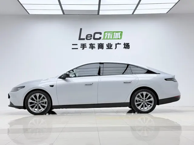 Leapmotor C01 — Фото автомобиля 17