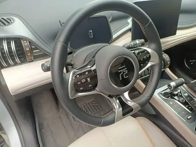 BYD Yuan PLUS — Фото автомобиля 10