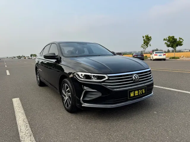 Volkswagen Lavida — Фото автомобиля 2