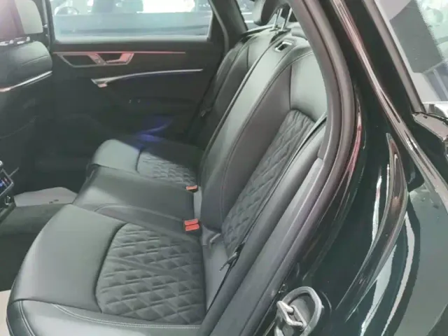 Audi A6L — Фото автомобиля 23