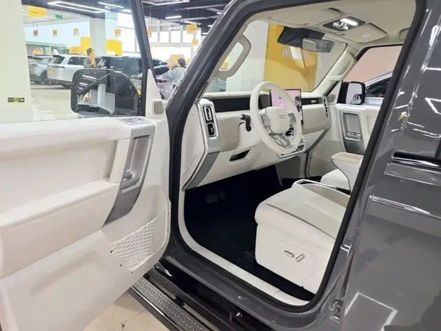 iCAR V23 — Фото автомобиля 15