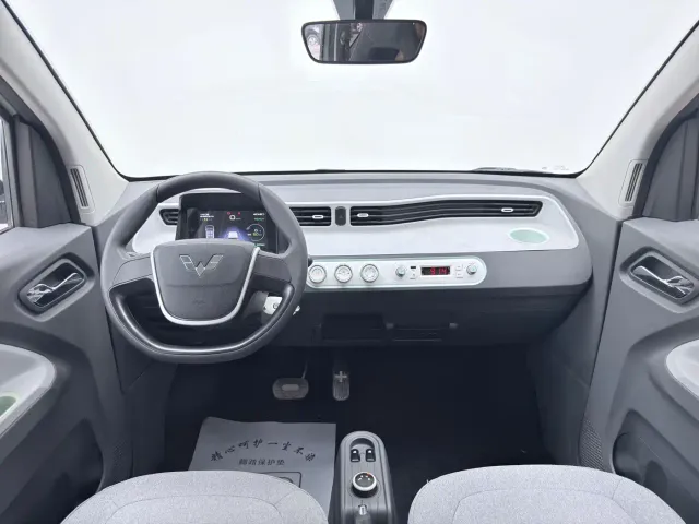 Wuling Hongguang Mini EV — Фото автомобиля 4