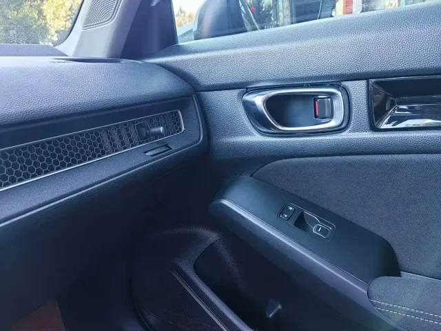 Honda Civic — Фото автомобиля 12