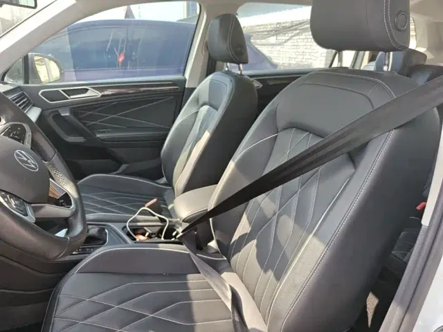 Volkswagen Tiguan L — Фото автомобиля 14