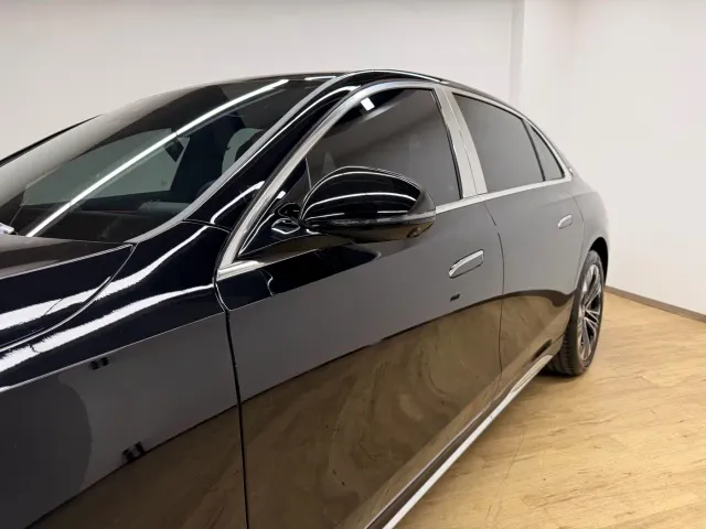 Mercedes-Benz E-Class — Фото автомобиля 10