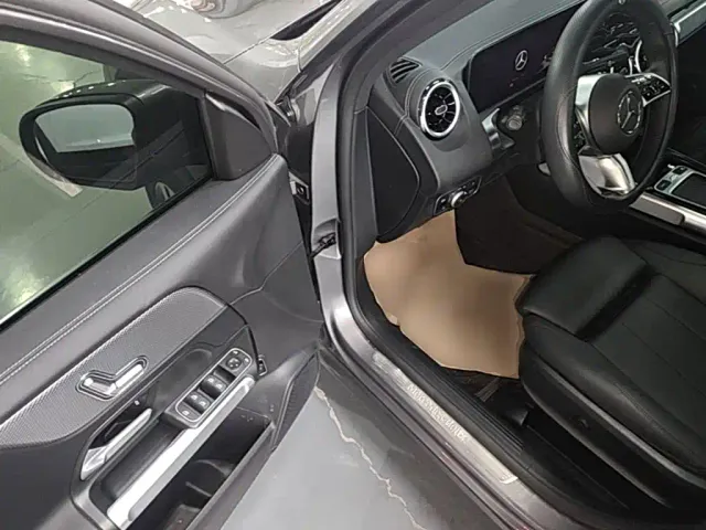 Mercedes-Benz GLB-Class — Фото автомобиля 15